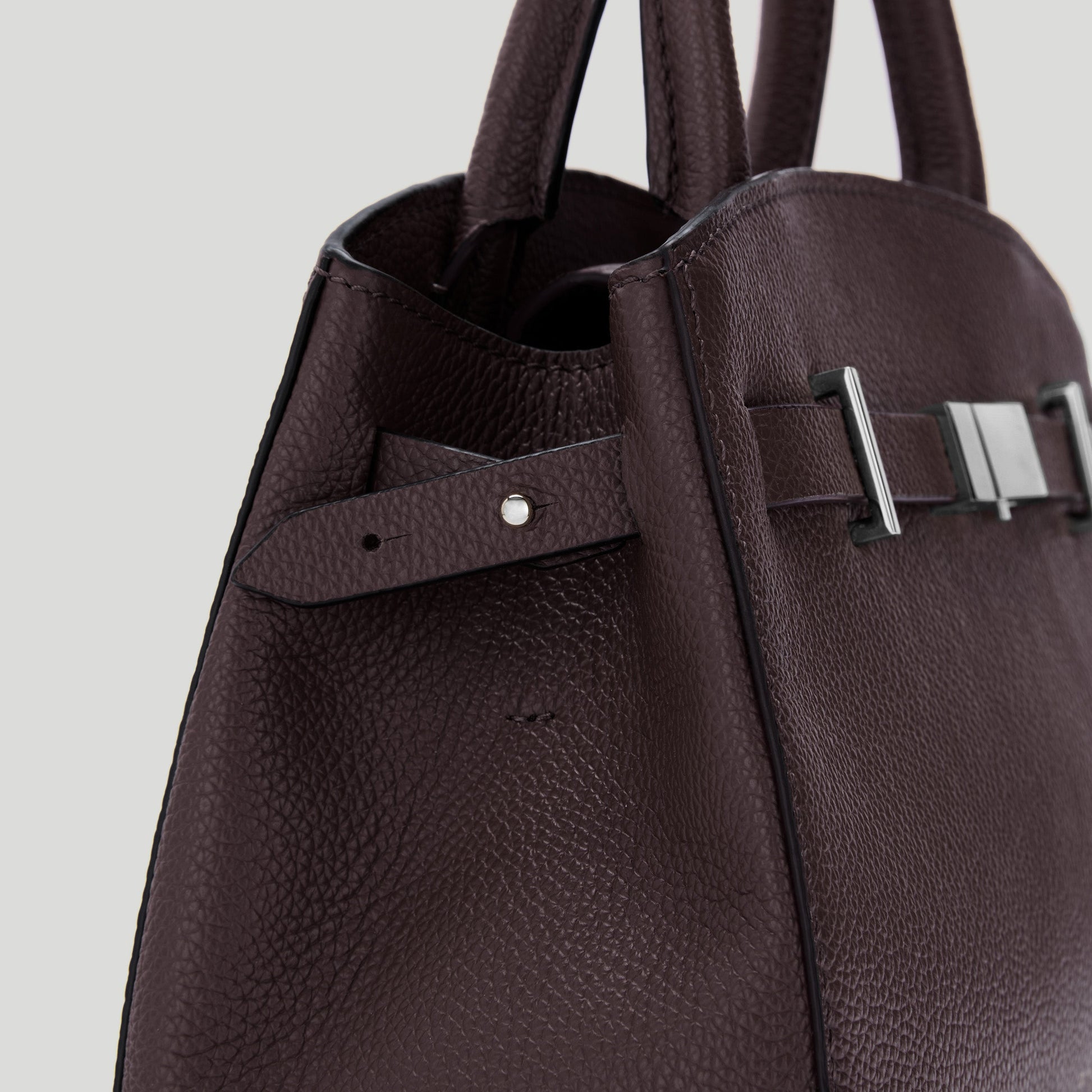 Exclusive The Small Hudson — Small — Size bordeaux small grain — Side View