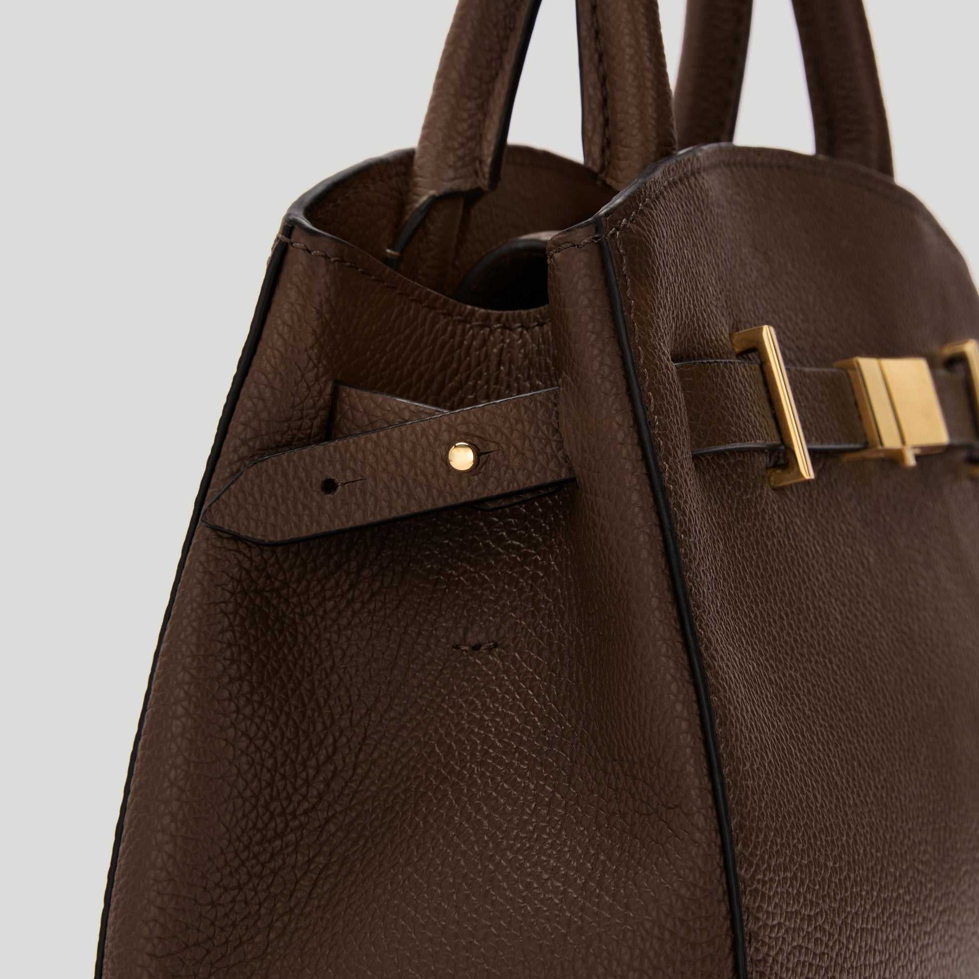 Exclusive The Small Hudson — Small — Size mocha small grain — Side View