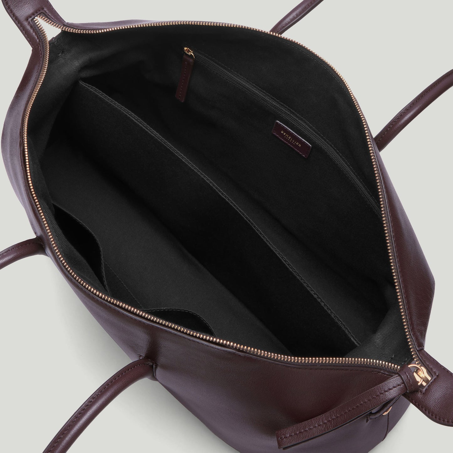 Exclusive The Stockholm — One Size — Size bordeaux fine grain — Top View