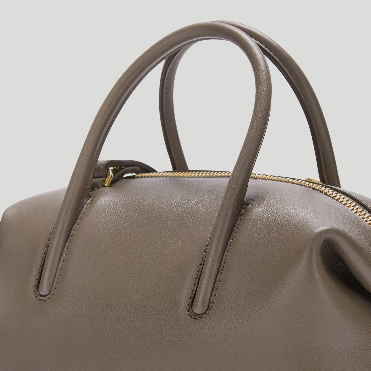 Exclusive The Small Stockholm — Small — Size dark taupe fine grain — Top View